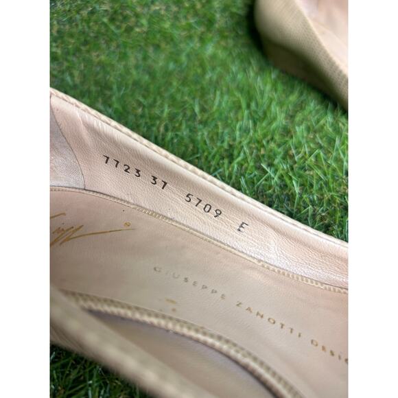 Giuseppe Zanotti Nude‎ Lizard Embossed Wedge Pumps Textured Size 37/6.5 - Picture 9 of 12